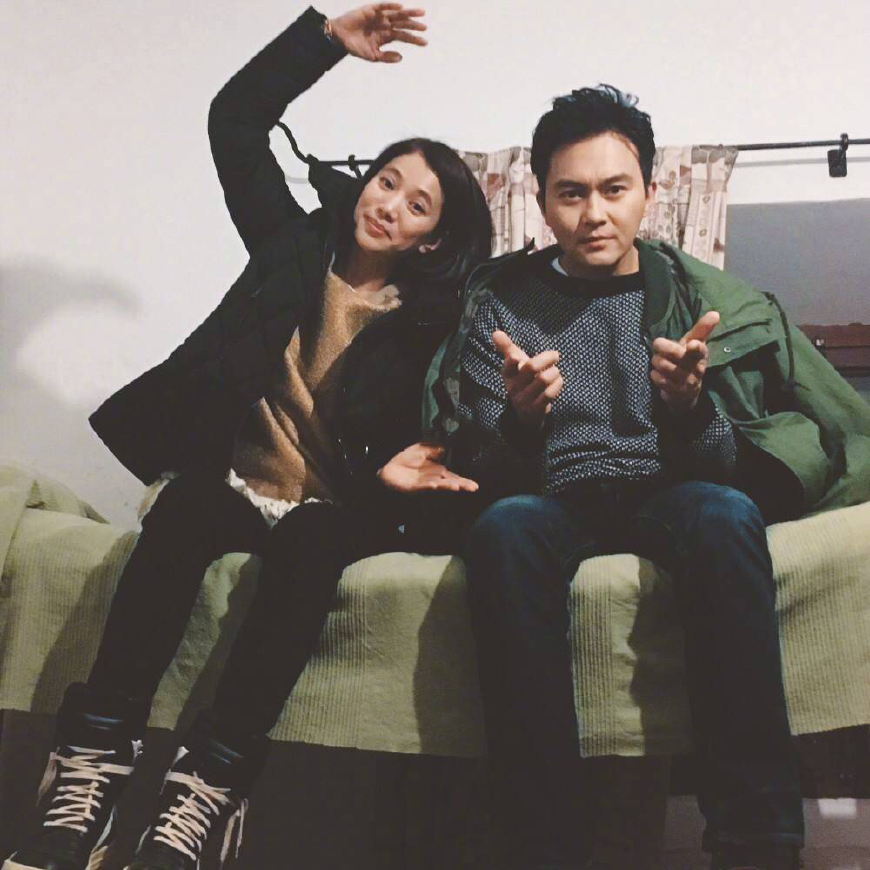 47岁袁咏仪素颜庆生依然美丽,和张智霖合影甜