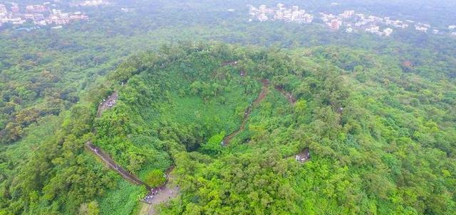 沉睡了1万3千年估计不醒了|海南|火山口|马鞍岭火山口_新浪新闻