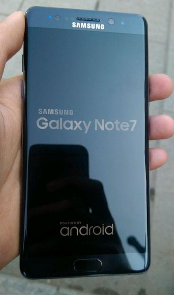 不过三星目前并没有公布galaxy note fe的发售时间,地区以及价格.