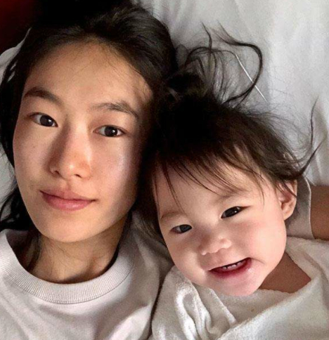 陈冠希晒女儿照片网友,可爱到没有任何抵抗力,萌翻