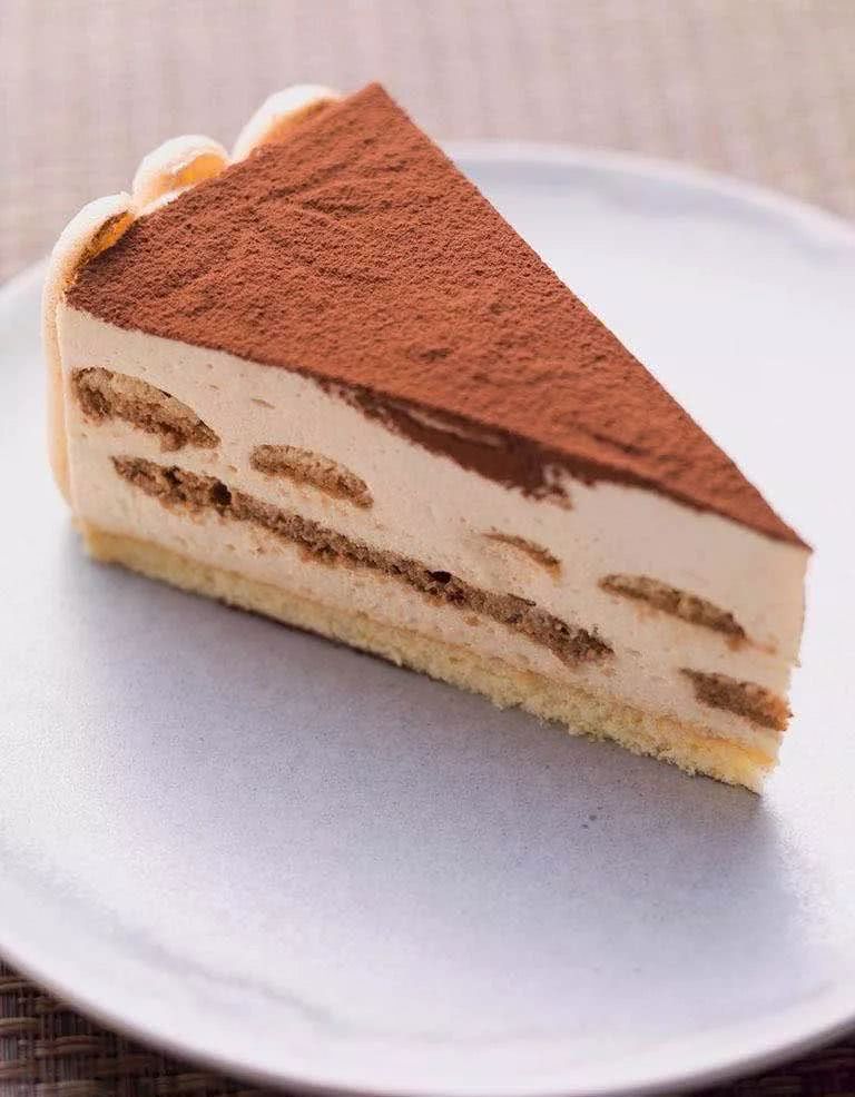 代表着等待的心情吧法式玫瑰黑巧与奶油,好似罗密欧与朱丽叶甜却不腻