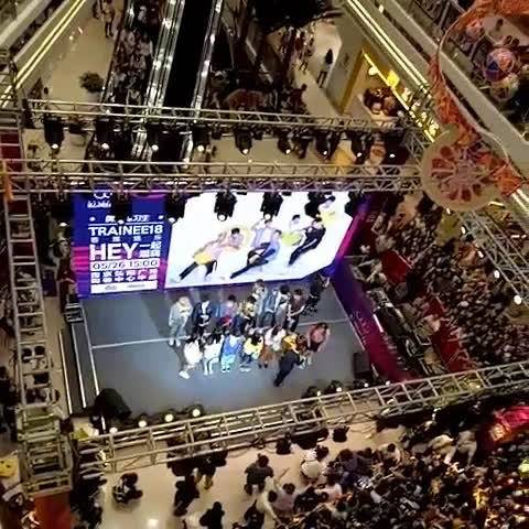 偶像练习生Justin给粉丝取这个名字,比范丞丞粉