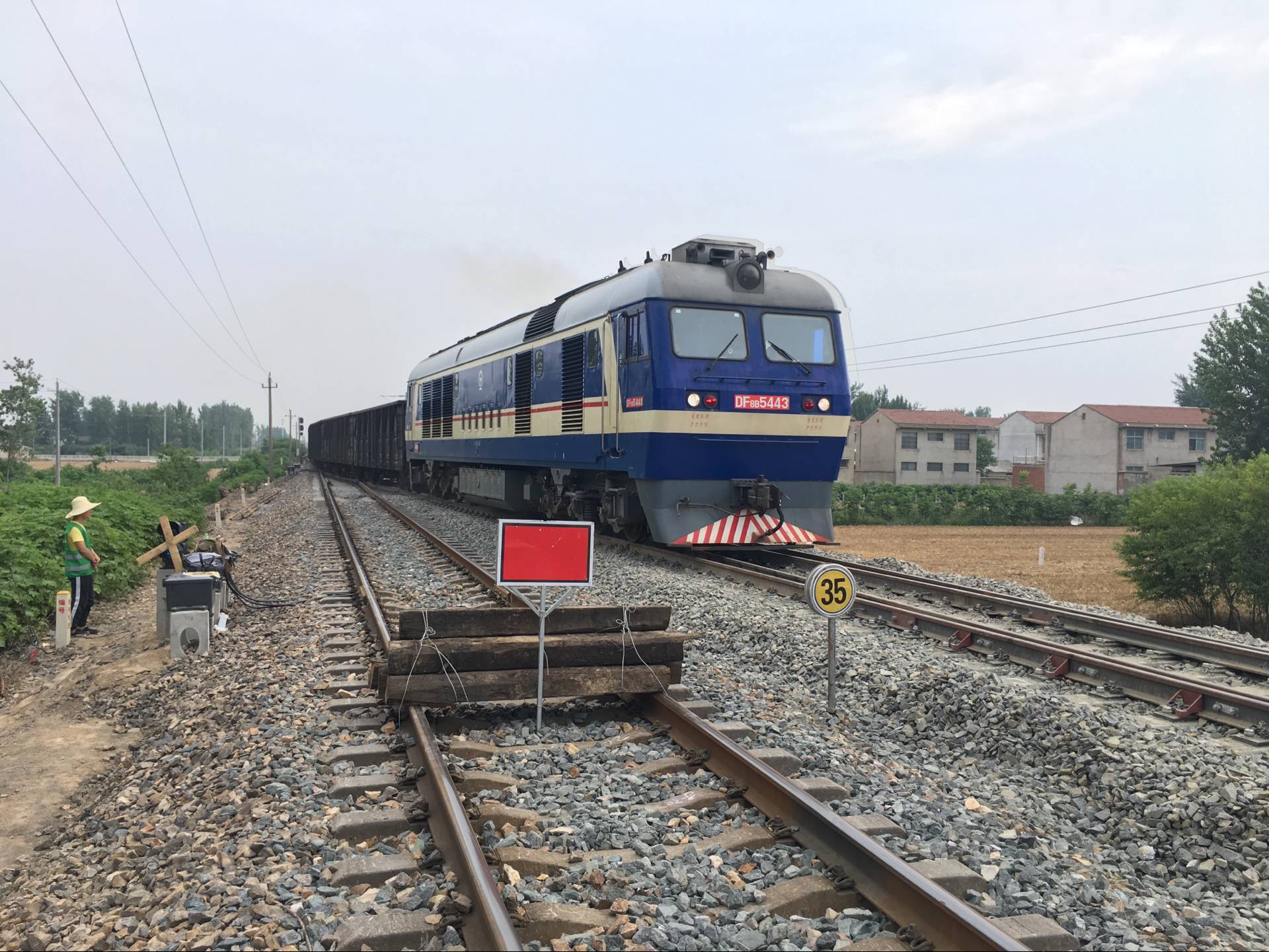 中铁十六局铁运公司符夹铁路项目顺利启用萧县站新联锁