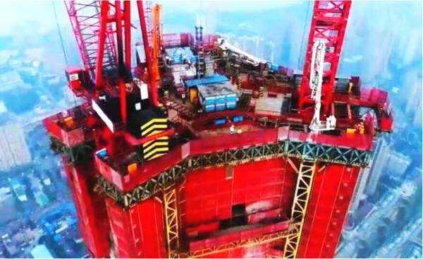 农民工可以歇歇了,中国首创“空中盖楼机”四天时间就能盖一层楼