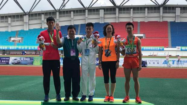 潮州运动员张晓楠勇夺省运会男子甲组400米决赛冠军!