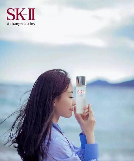 窦靖童首次广告代言, 竟被网友说: 要砸牌子, 还不如李嫣