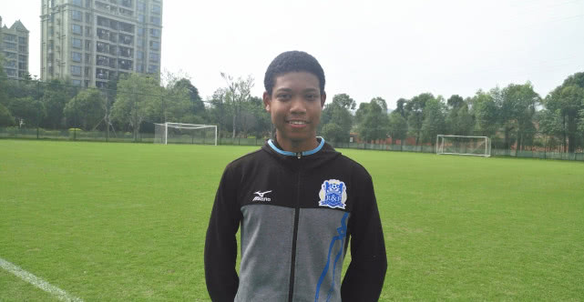 广州富力13岁中非混血球员苏宇亮:我是中国人,我期望进入国家队