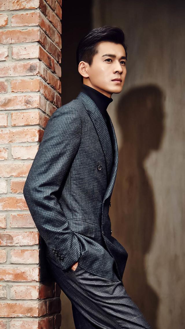 乔振宇时尚帅气养眼,硬朗时尚,型男气质十足!