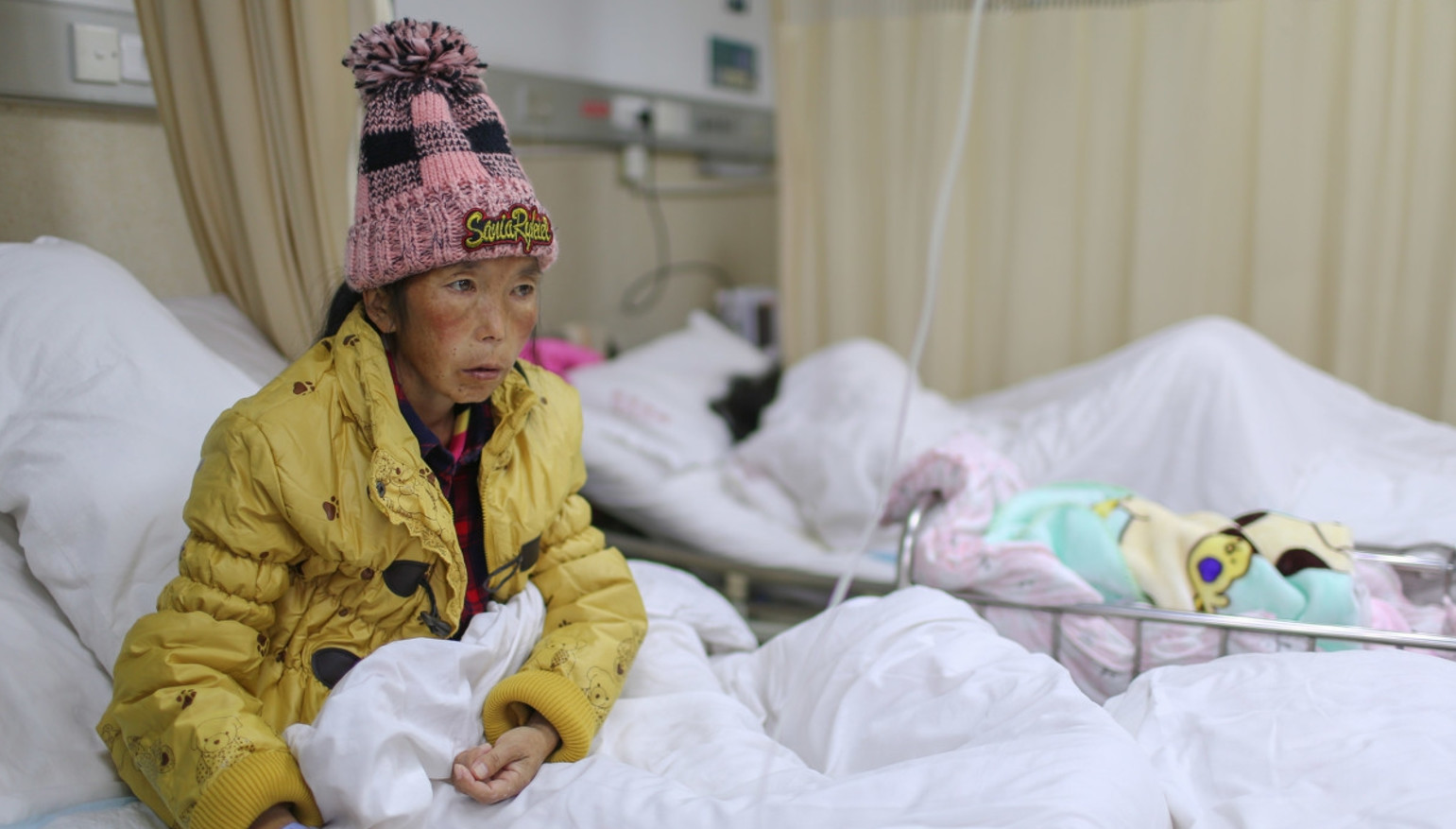 惨遭两任丈夫家暴,嫁第三任终被疼爱,怀孕后却被检查患有癌症