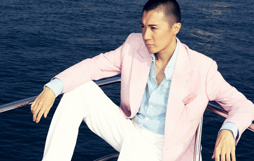 迟帅是个山东青岛的80后演员,主持人,他最为出名的角色是《金粉世家