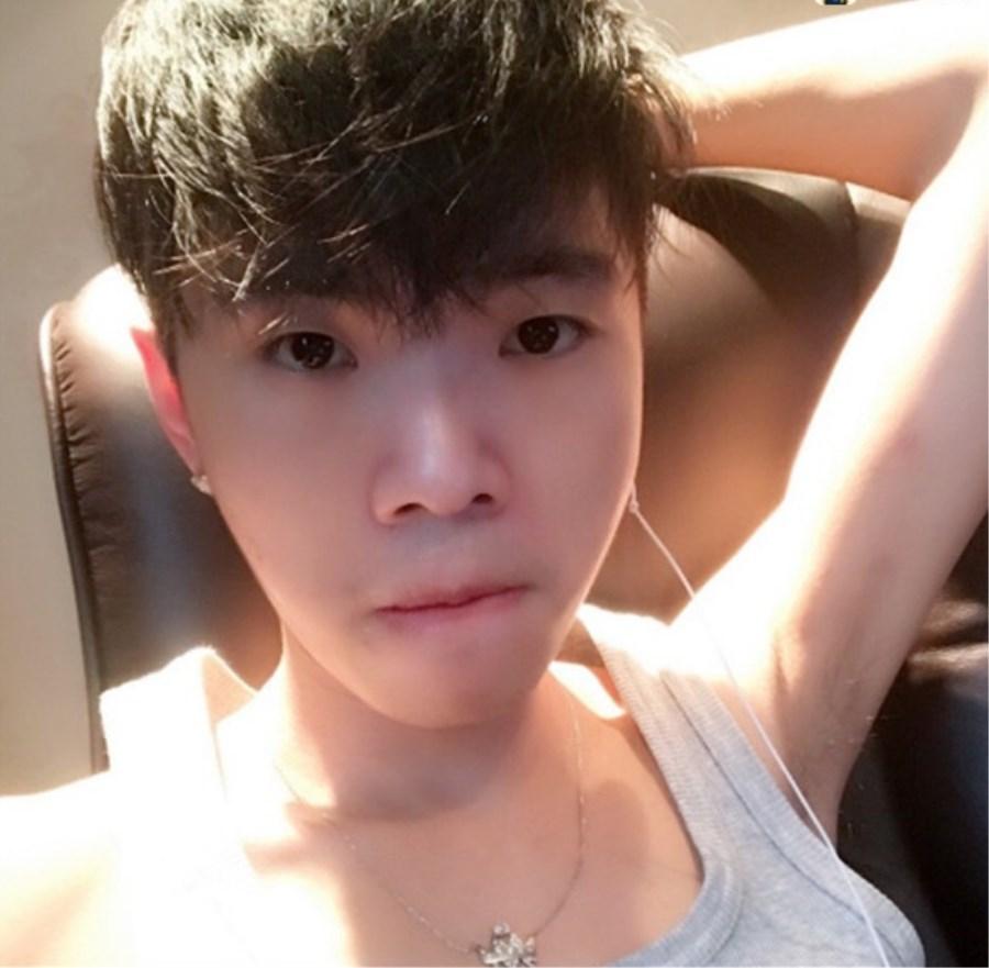 yy赵小磊再怼御风七夜,网友劝其淡定直播,绿色直播