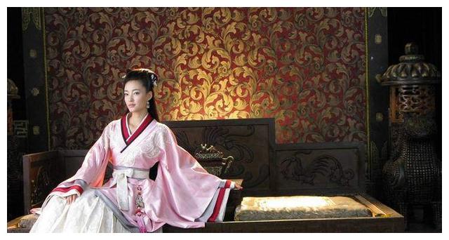 妃子的长子本应该当太子,却发疯了,但是她的次子当上了皇帝|李皇后