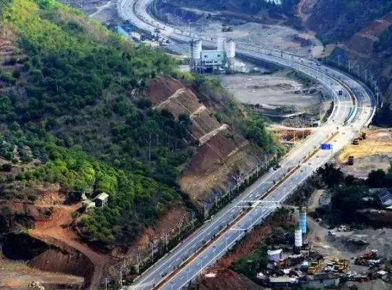 喜讯!昆明到大理开通高铁!2小时直达!