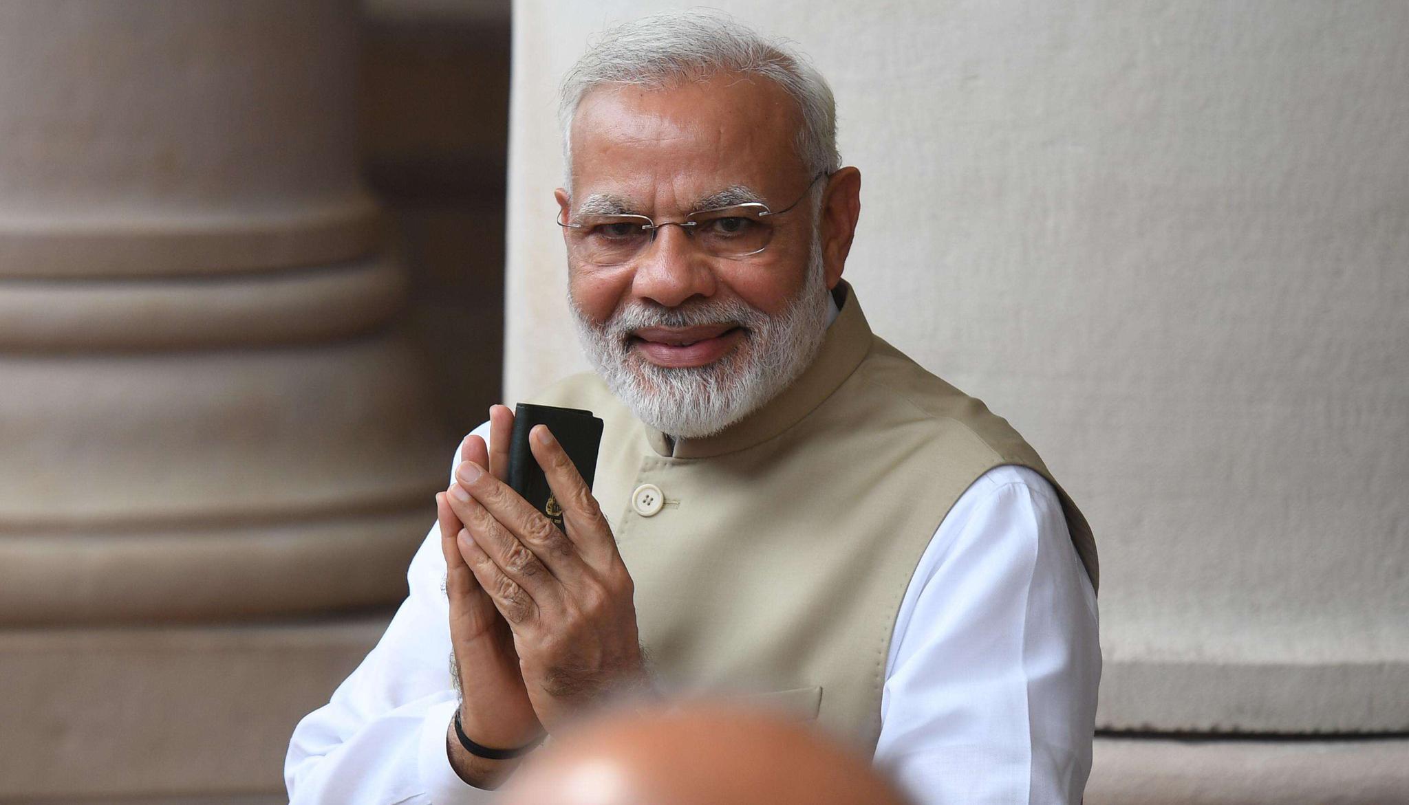 印度经济陷入"地狱模式"!现金荒又遇上高油价,莫迪大呼绝望!