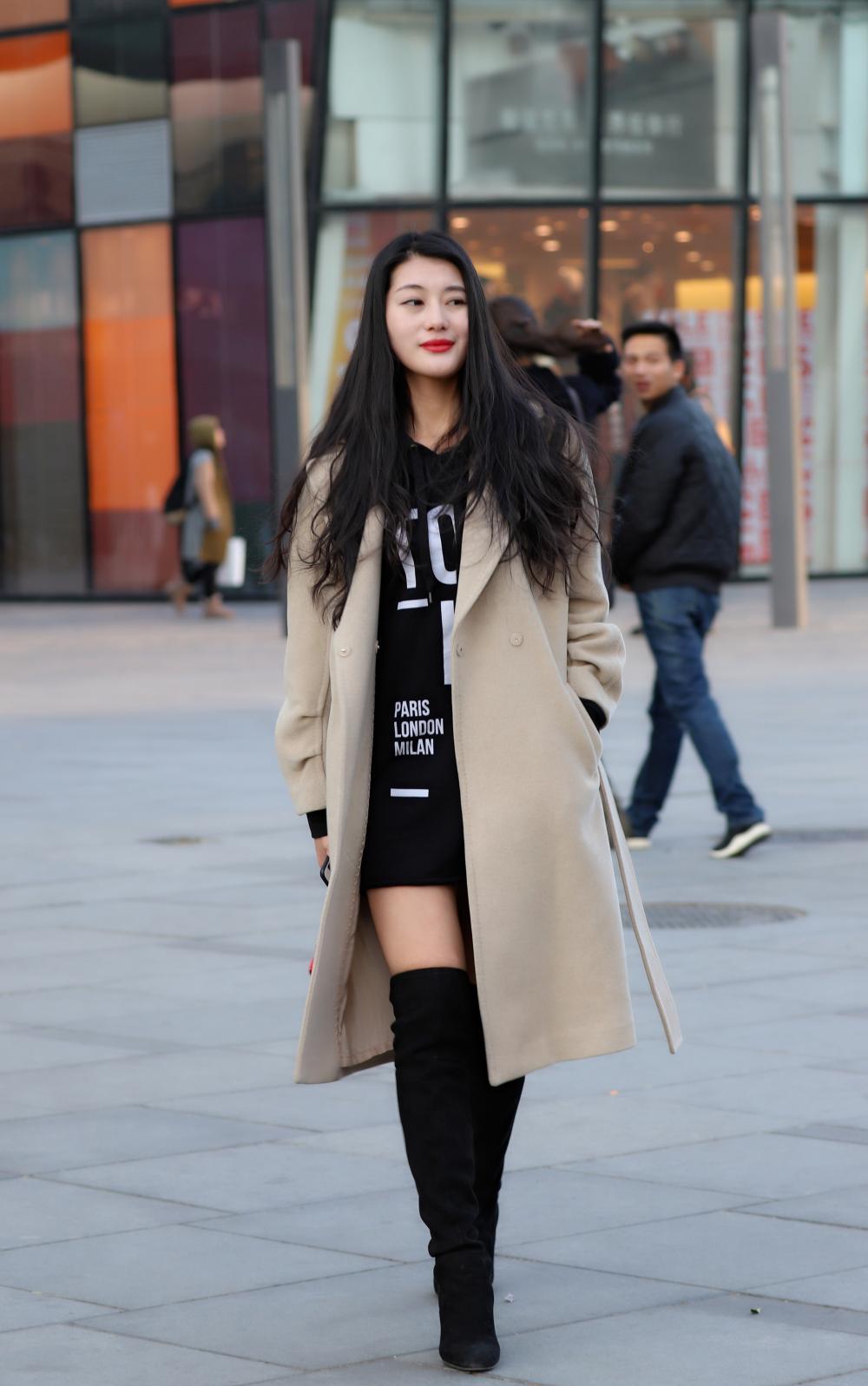 街拍: 一组真实的街拍告诉你北京的姑娘们有多时尚|街拍|时尚女孩