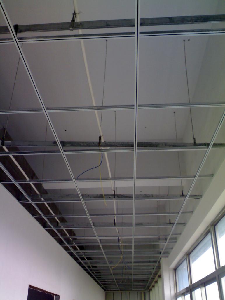 轻钢龙骨吊顶越厚越好若不是听老木工解释