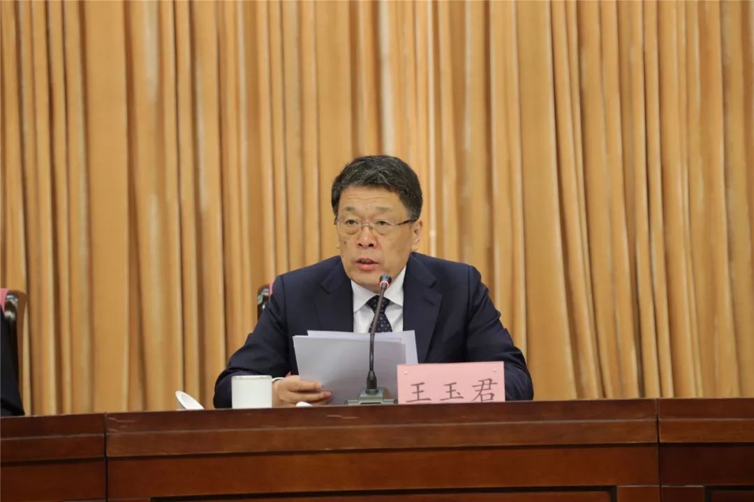 发放2820万元临沂高规格召开人才与科技奖励大会