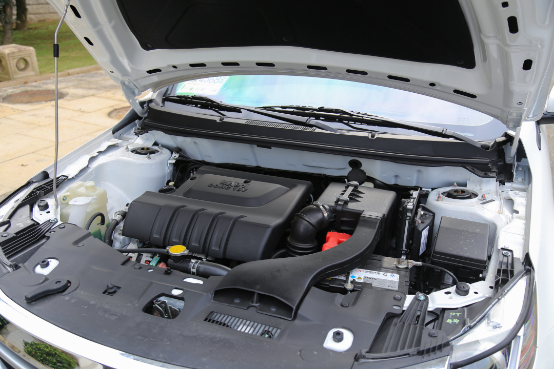 试驾东南a5翼舞5万起步可能超值