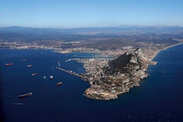 世界级战略通道直布罗陀海峡,英国和西班牙为此争夺了300年