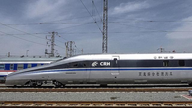世界最快高铁中国建,时速突破600km/h,外媒:只有中国能做!