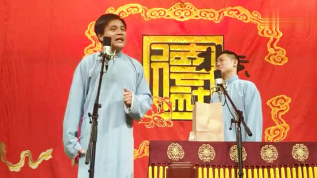 河南小妮唱《李豁子做梦》火了,戏迷拍到了她