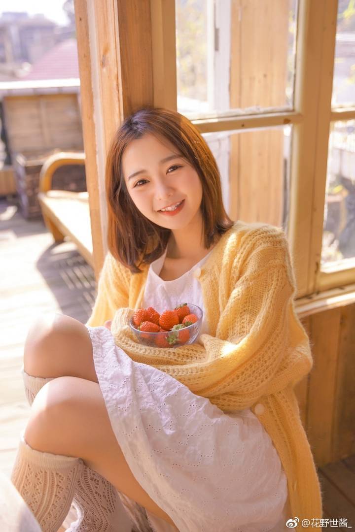 你是草莓味的出镜:|草莓味|摄影|卓卓君_新浪新闻
