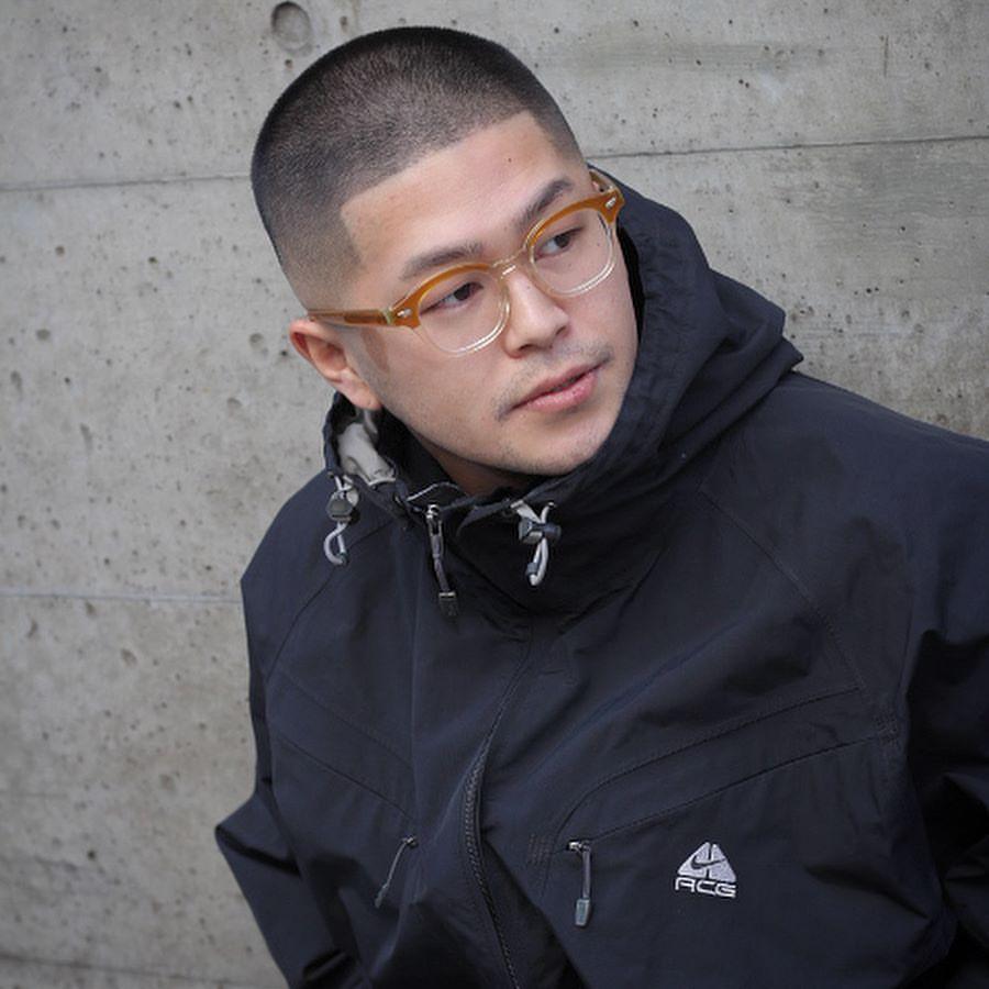 每一个男生都应该剪一个精致的油头很有型