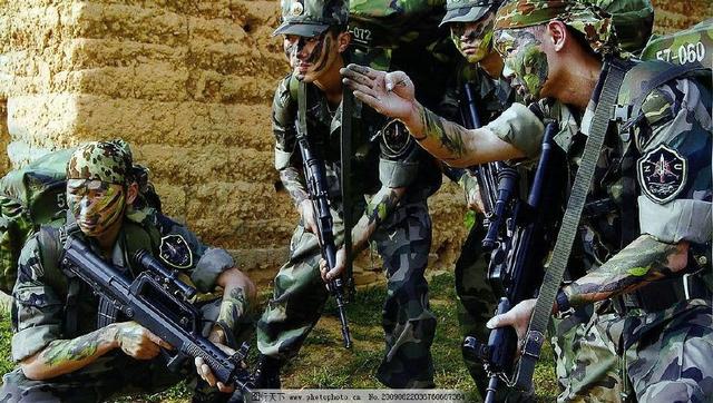 普通义务兵服役两年,特种兵服役几年呢?知道的人并不多|士兵|秦国|部队|训练|特战队员_新浪新闻