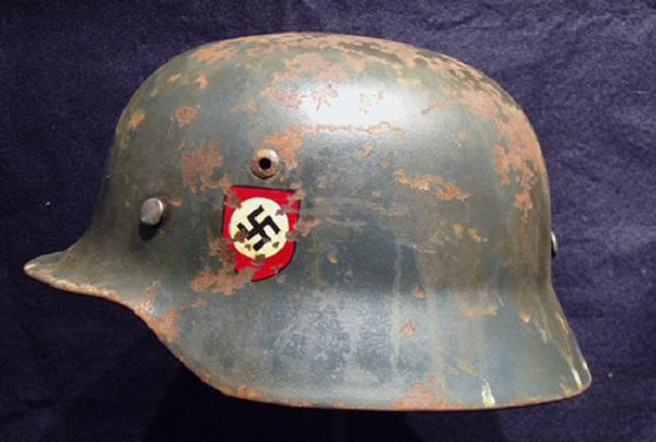 二战德军的头盔最酷 钢盔不钢 但战场上必须戴