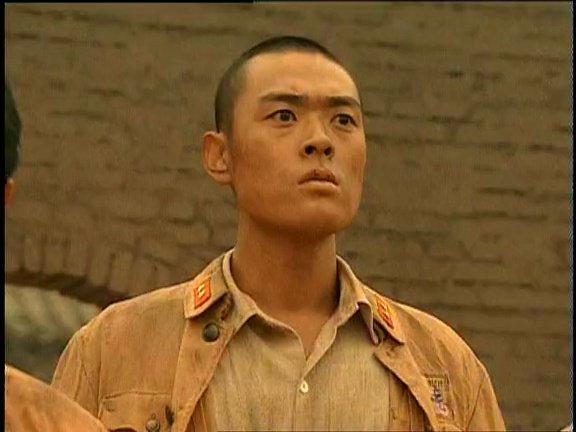 他的扮演者原来这么有爱心