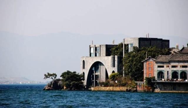 我果然太穷了,萧敬腾,赵薇,林青霞这些明星的私宅一个比一个壕