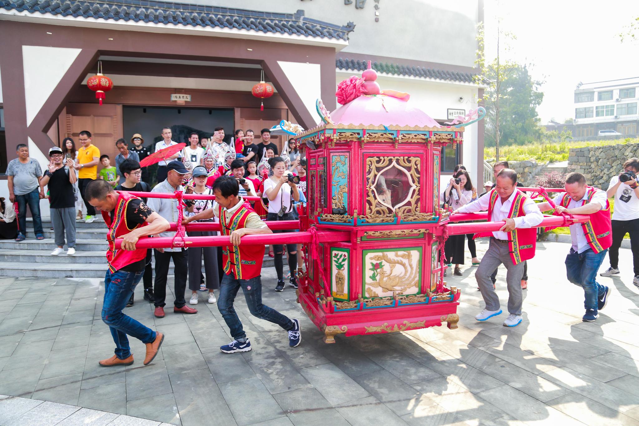 游山海苍南,体验苍南岱岭畲族乡婚礼风情