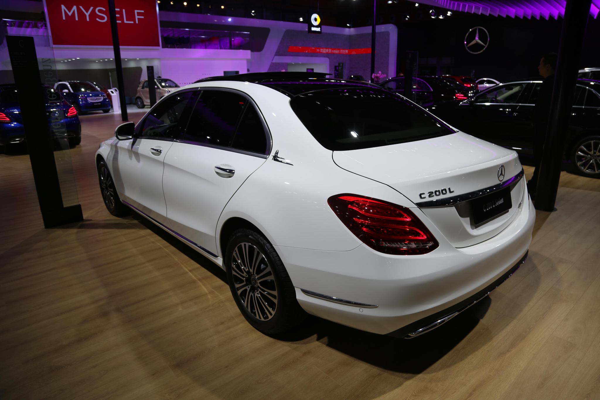 奔驰c 200 l sedan,35万级别c级长轴距轿车,车展实拍!