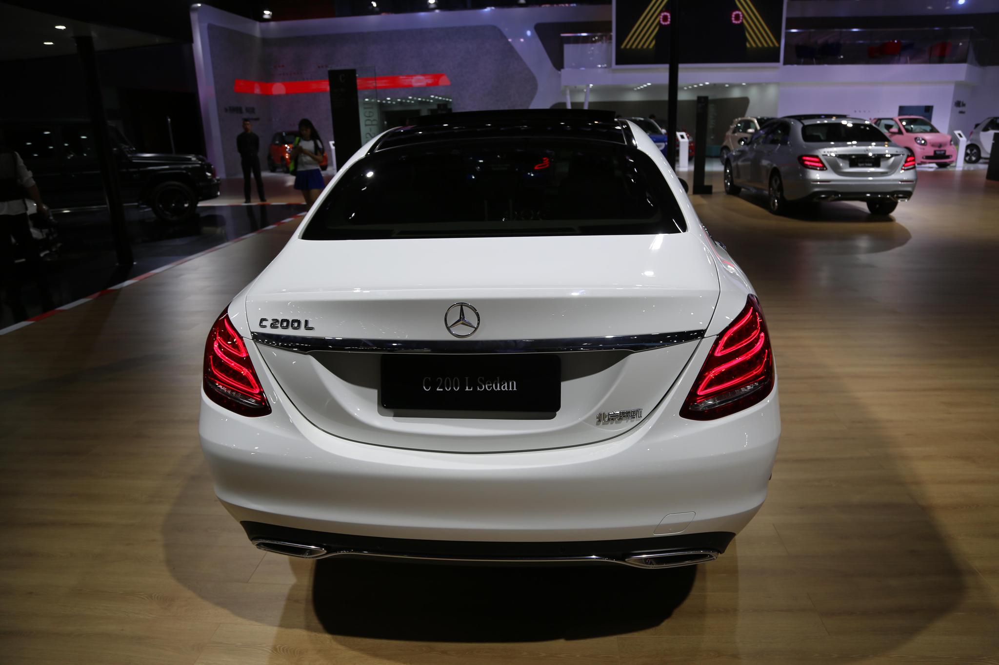 奔驰c 200 l sedan,35万级别c级长轴距轿车,车展实拍!