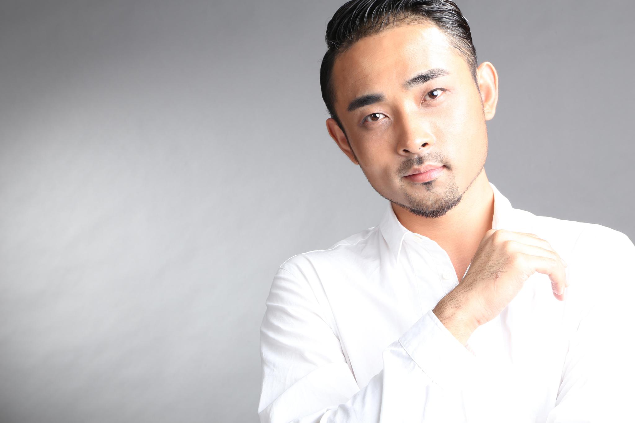 《你好,先生们》杀青 旌鸣秒变经纪人演技获赞