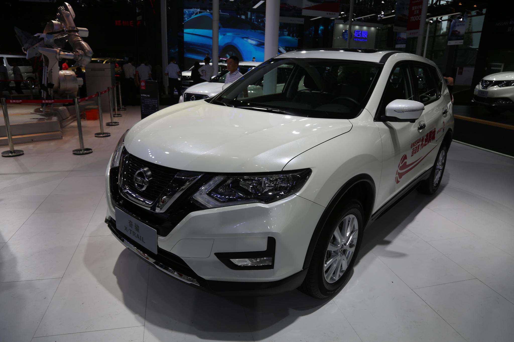 2019款奇骏,东风日产智能全模式四驱suv实拍!