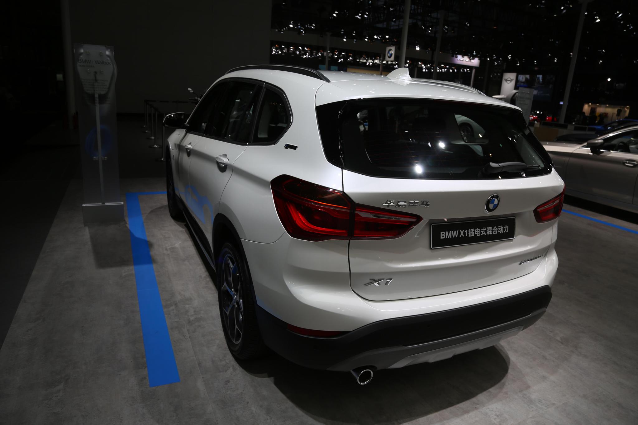 2019款宝马bmw x1插混,40万级别时尚新座驾,车展实拍!