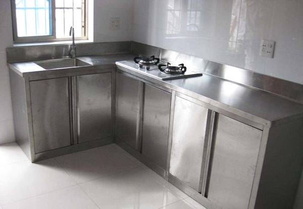 家里装修,厨房非要装不锈钢橱柜,入住后才知道效果这么赞