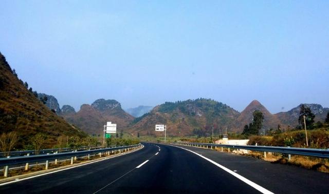 100公里路,走国道2小时,走高速1小时,哪个省钱?答案正式公布