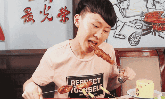 夏天有三宝,龙虾鸭脖和烧烤,让你一次吃过瘾!