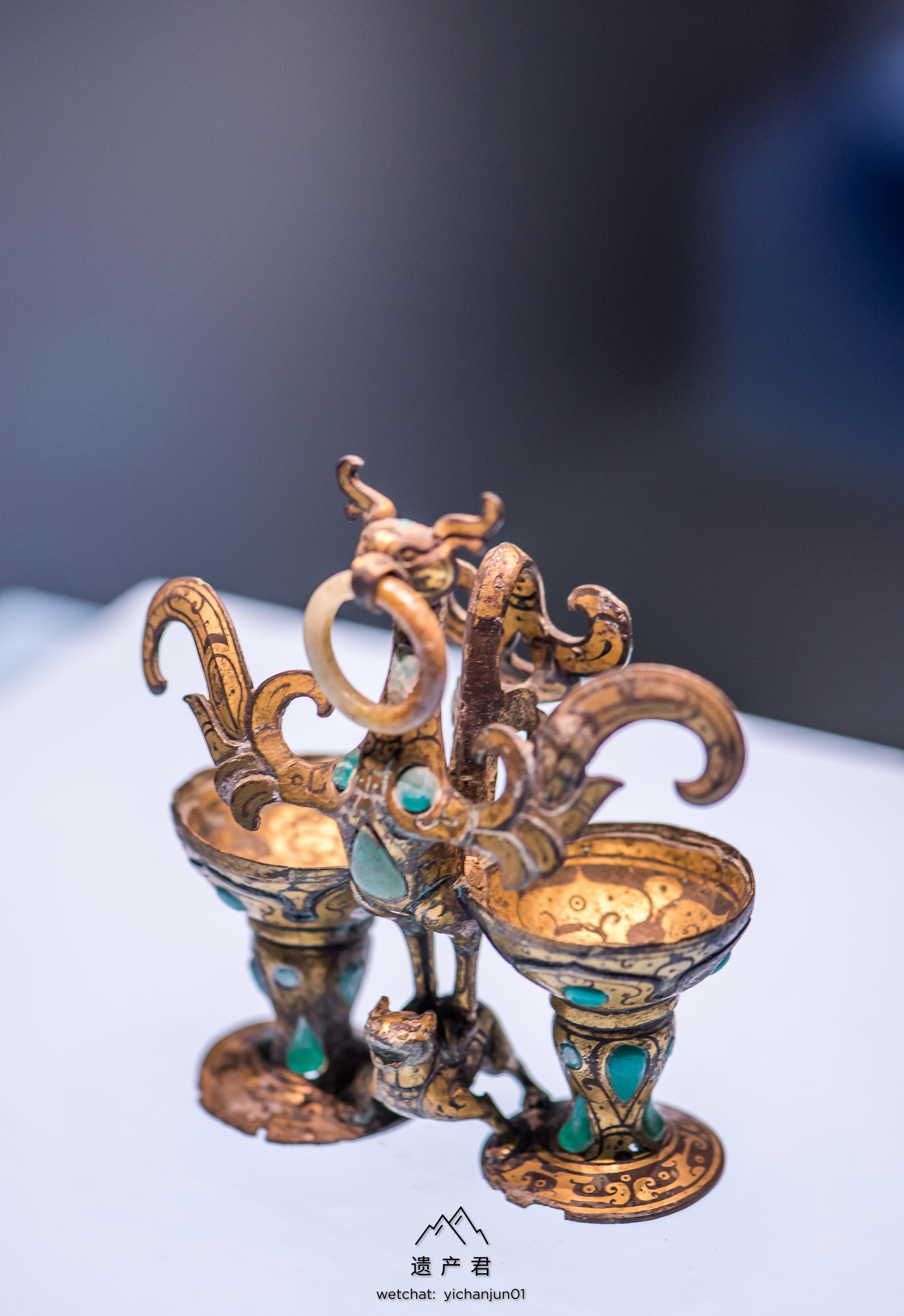 河北博物院藏西汉青铜鎏金朱雀衔环杯