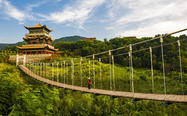 无人机航拍穆柯寨和无量山景区 别样角度感受黄龙县历史人文内涵