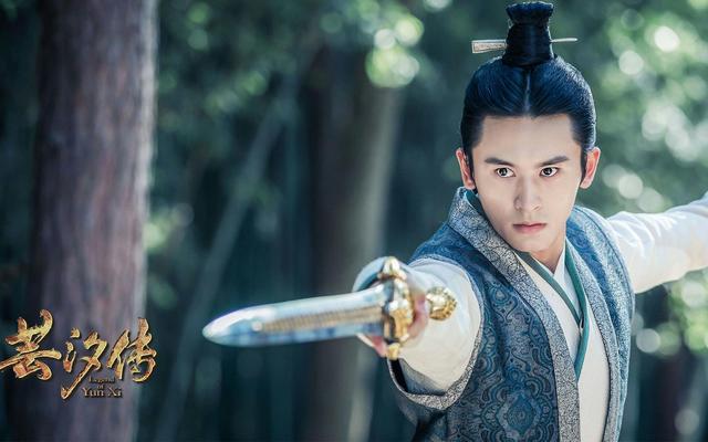 云汐传里的秦王殿下张哲瀚,像生活里的初恋男