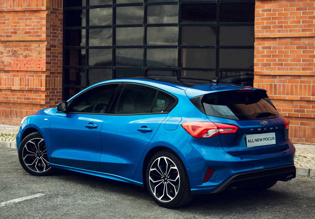 全新福特福克斯来袭15t8at配换挡旋钮颜值大幅提升