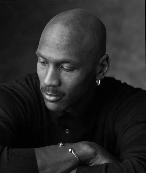 nba球星谁戴耳钉最帅,乔丹科比上榜 艾弗森不敌一人