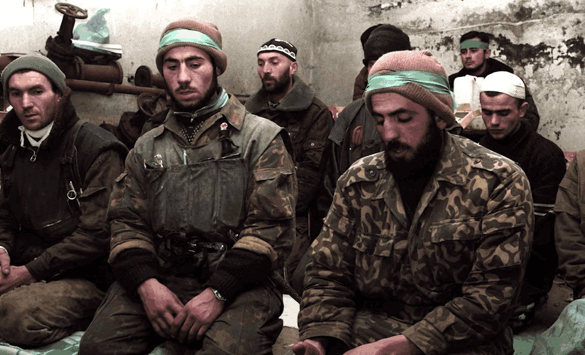 美军终于对俄动手, 大批武装分子在车臣开火, 局势非常紧张