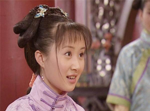 为了平息孝庄太后对董鄂妃的怨恨, 她自愿以身殉葬