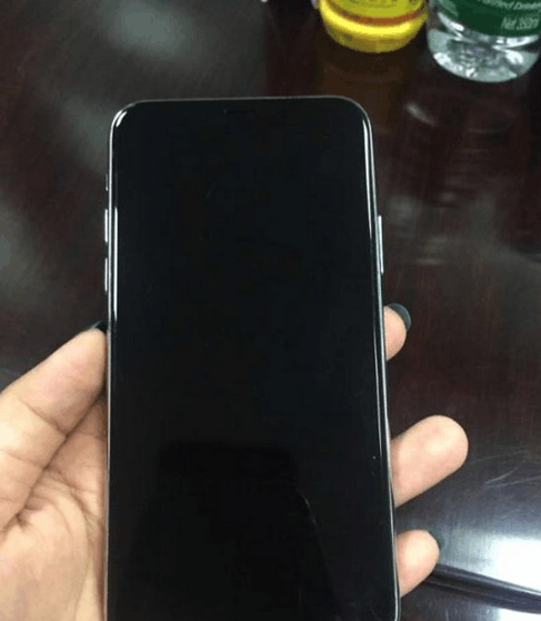 苹果iphone8定型: 全面屏 隐藏指纹