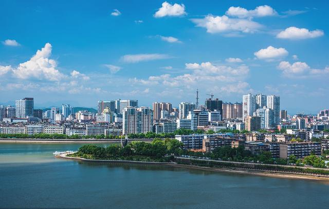 江西省游客最多的城市,去年游客达1.6亿人,不是省会南昌和九江