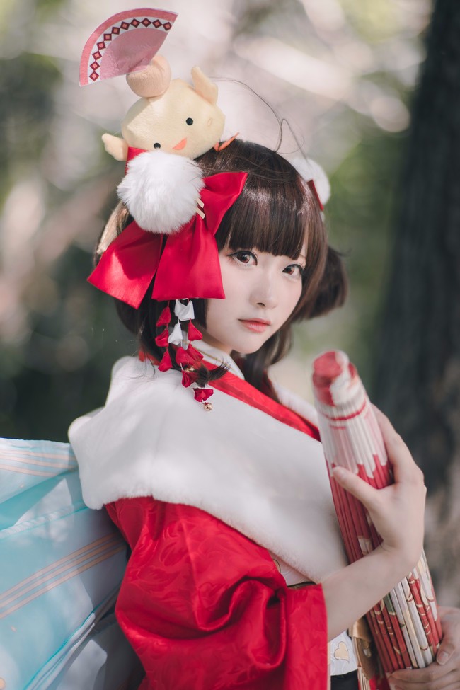 动漫COS：神乐新年装！超喜欢这个小姐姐！就是她有些COS正片少|神乐|小姐姐|正片_新浪新闻
